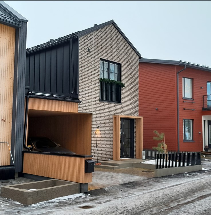 valokuva kunniamaininnan saaneesta kaupunkipientalosta