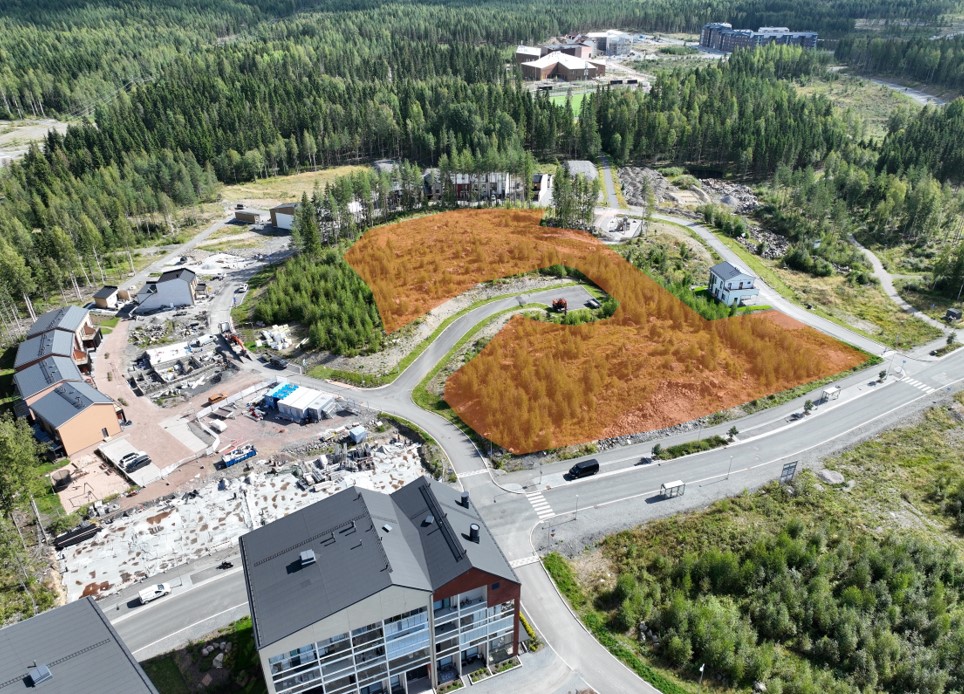 Luovutettava alue korttelista 1523, kuva vuodelta 2024