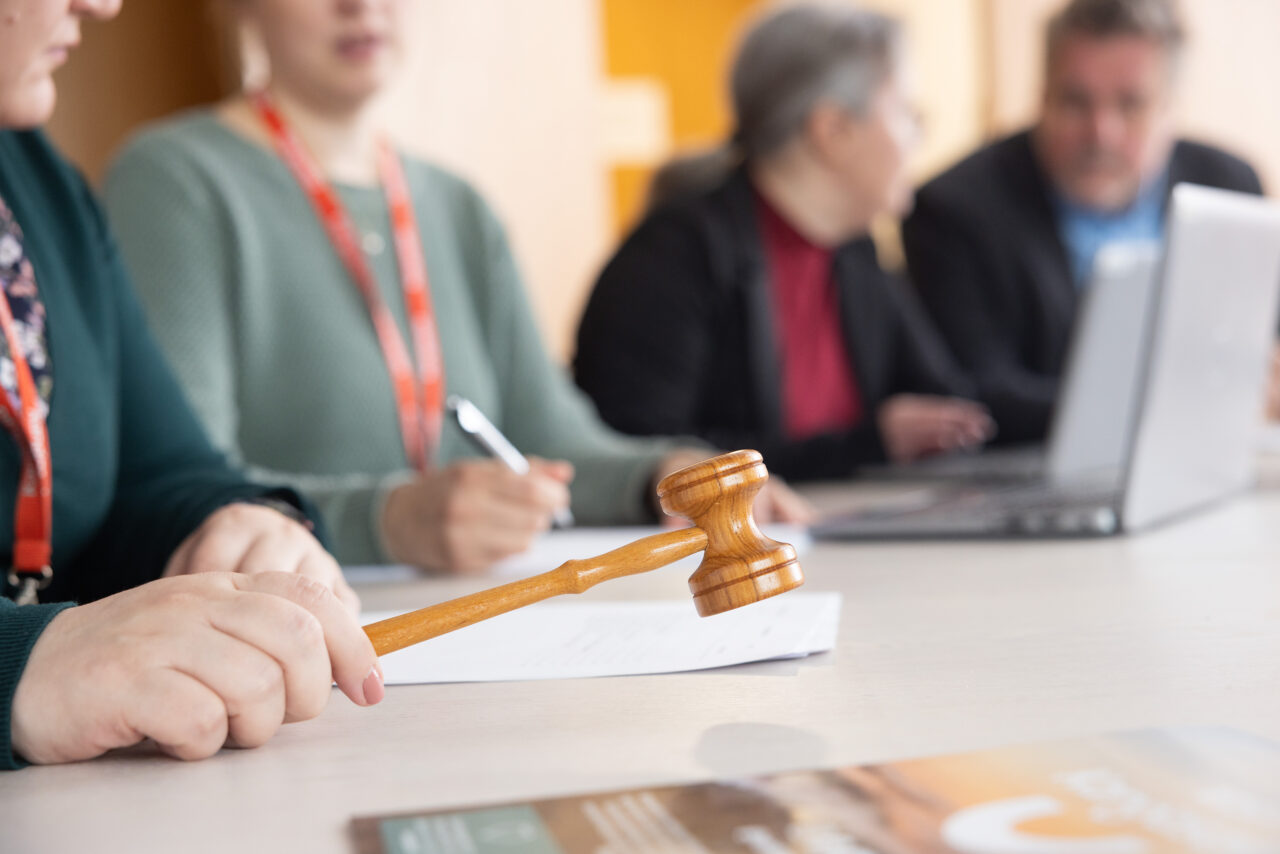 Puheenjohtajan nuija.